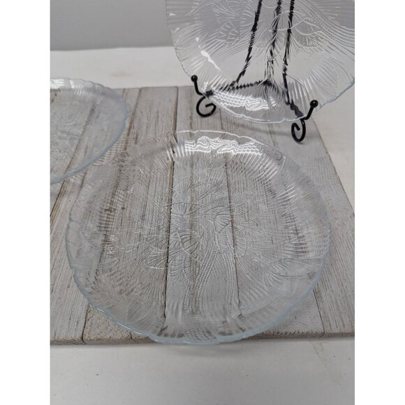 Set of 3 Arcoroc France Canterbury Crocus Clear Glass Salad Plates 7 3/4" - Picture 4 of 7